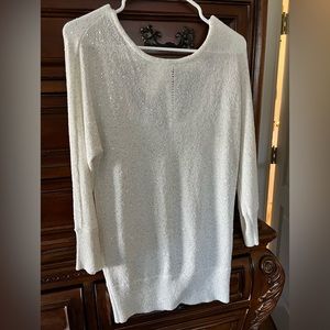 ✨White House Black Market Sweater Size Small ✨Sparkly✨ EUC